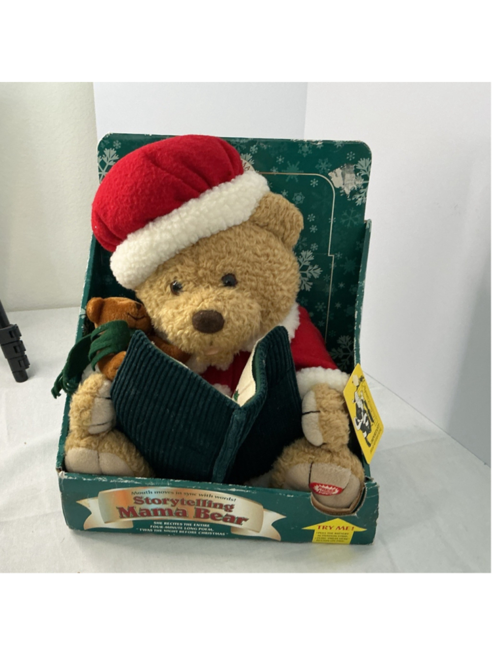 VINTAGE 2001 STORY TELLING MAMA BEAR PLUSH, NEW IN BOX